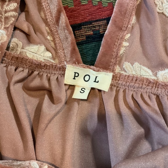 POL Rose Velvet Embroidered Long Sleeve‎ size Small - Picture 2 of 11
